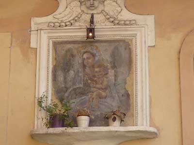 Edicola sacra: via dell'Arco di San Calisto
